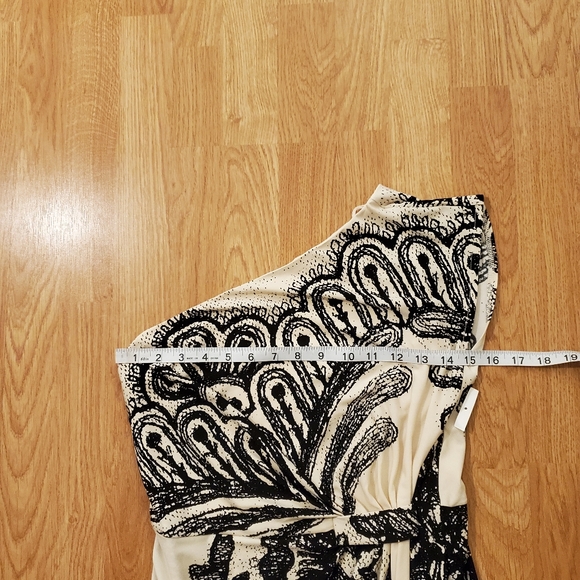 Donna Morgan One Sleeve Cocktail Dress - Picture 8 of 9